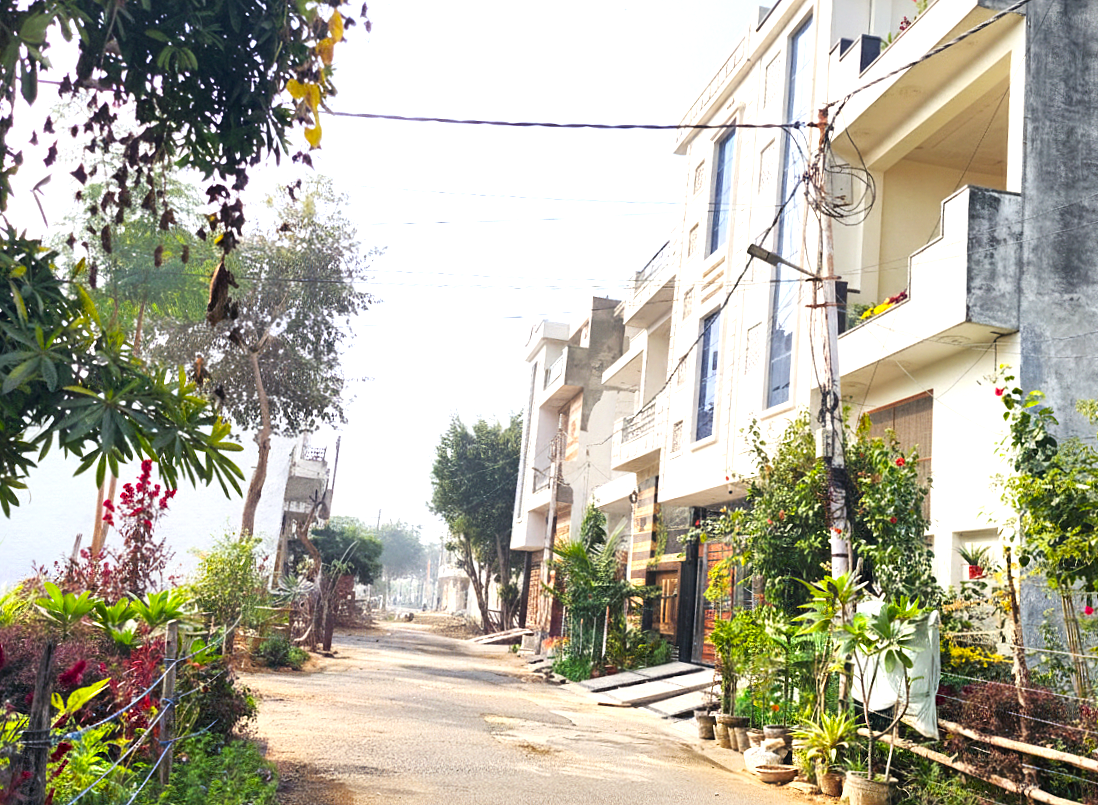 samridhi-township-residential-road-aligarh